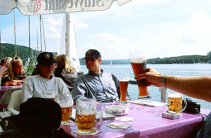 zur&uuml;ck zur &Uuml;bersicht...