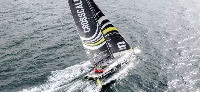 crosscall boat.jpg